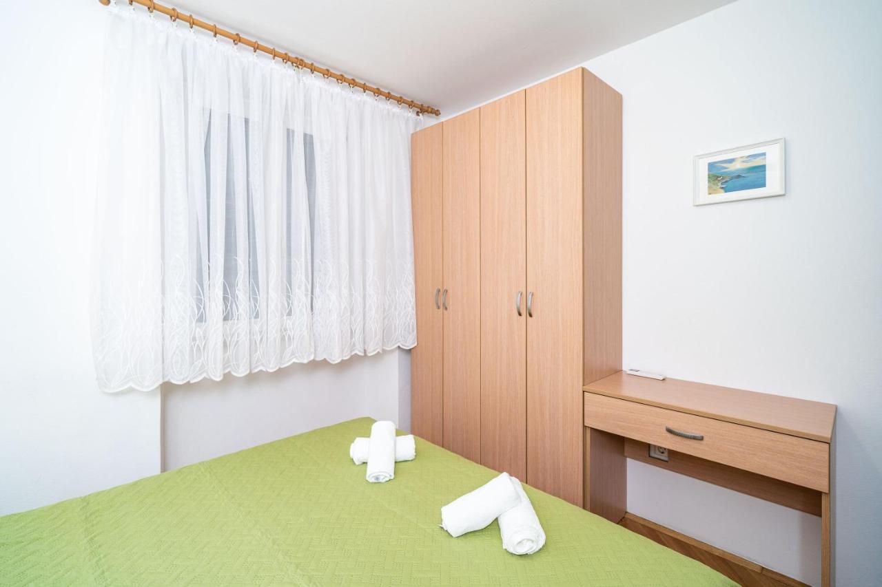 Central Apartment With Terrace Ντουμπρόβνικ Εξωτερικό φωτογραφία