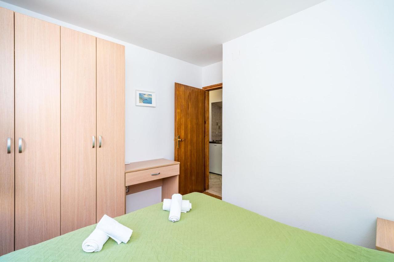 Central Apartment With Terrace Ντουμπρόβνικ Εξωτερικό φωτογραφία