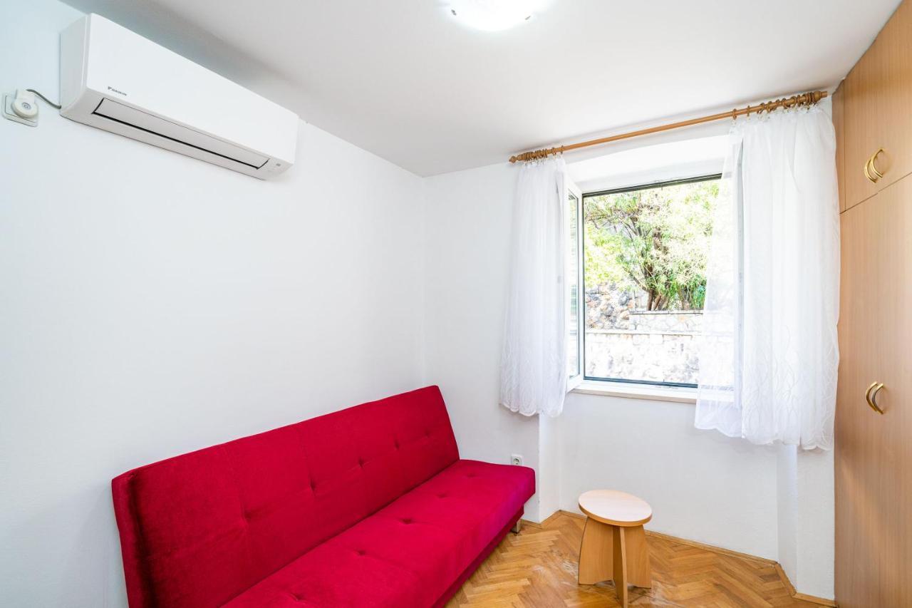 Central Apartment With Terrace Ντουμπρόβνικ Εξωτερικό φωτογραφία