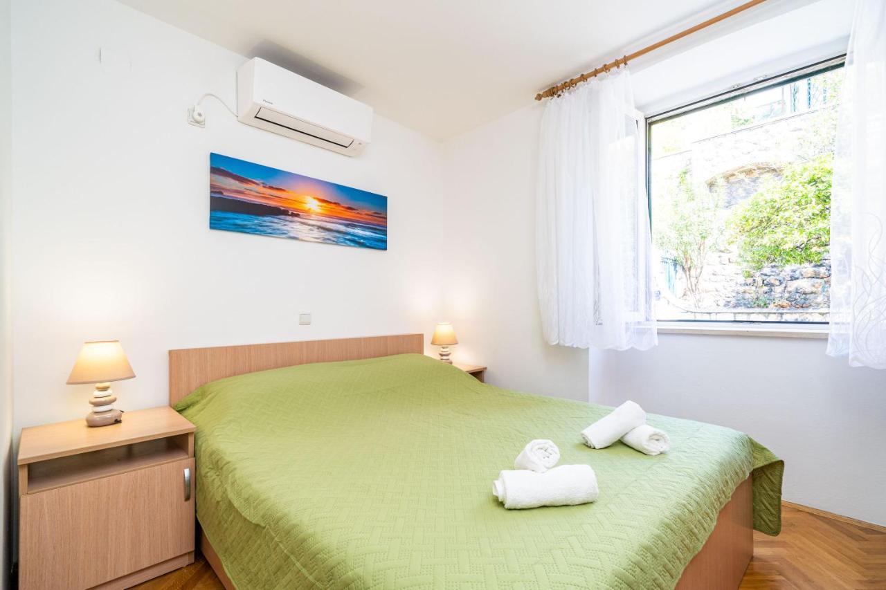 Central Apartment With Terrace Ντουμπρόβνικ Εξωτερικό φωτογραφία