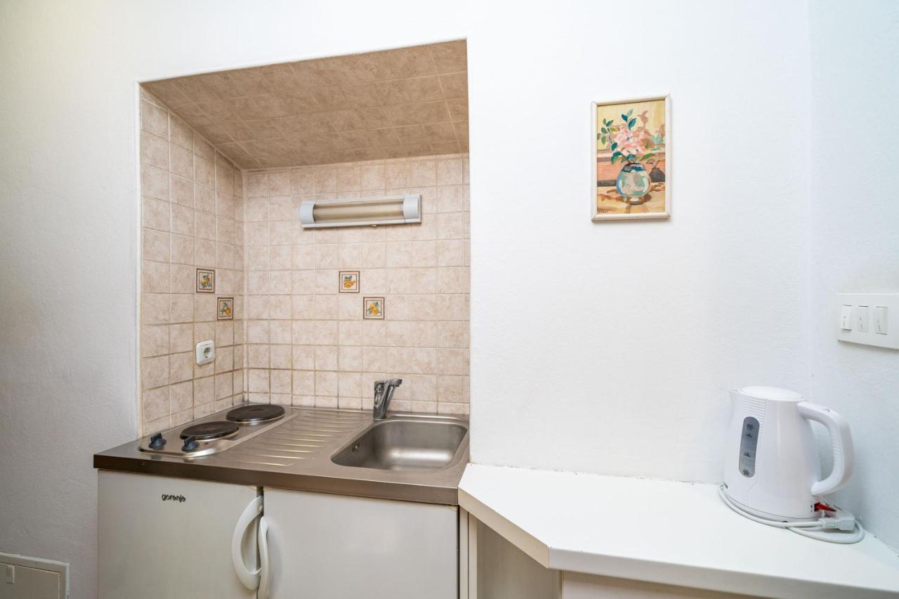 Central Apartment With Terrace Ντουμπρόβνικ Εξωτερικό φωτογραφία