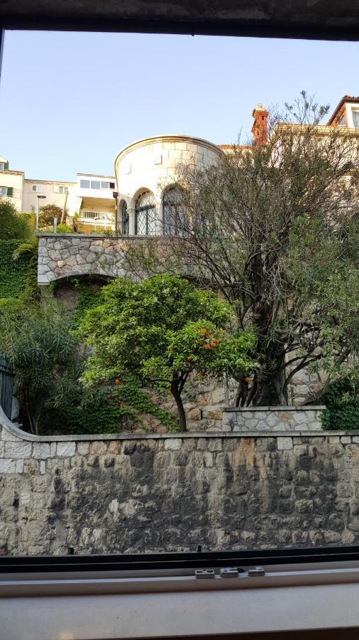 Central Apartment With Terrace Ντουμπρόβνικ Εξωτερικό φωτογραφία