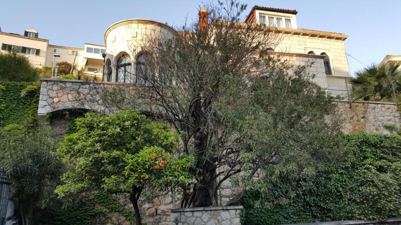 Central Apartment With Terrace Ντουμπρόβνικ Εξωτερικό φωτογραφία