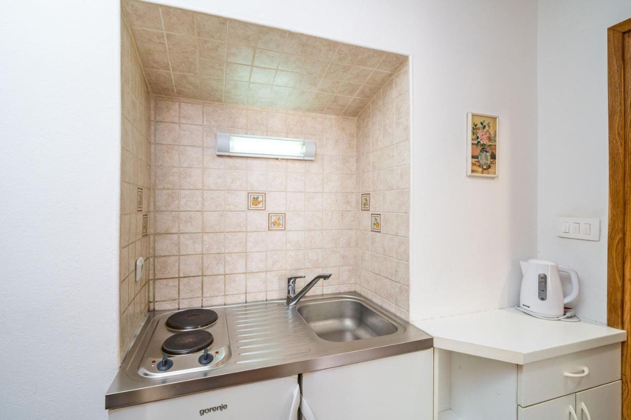 Central Apartment With Terrace Ντουμπρόβνικ Εξωτερικό φωτογραφία